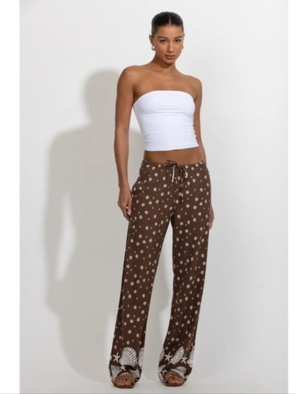 Cali1850 brown and white seashell print rayon and linen blend beach pants - Picture 3 of 13